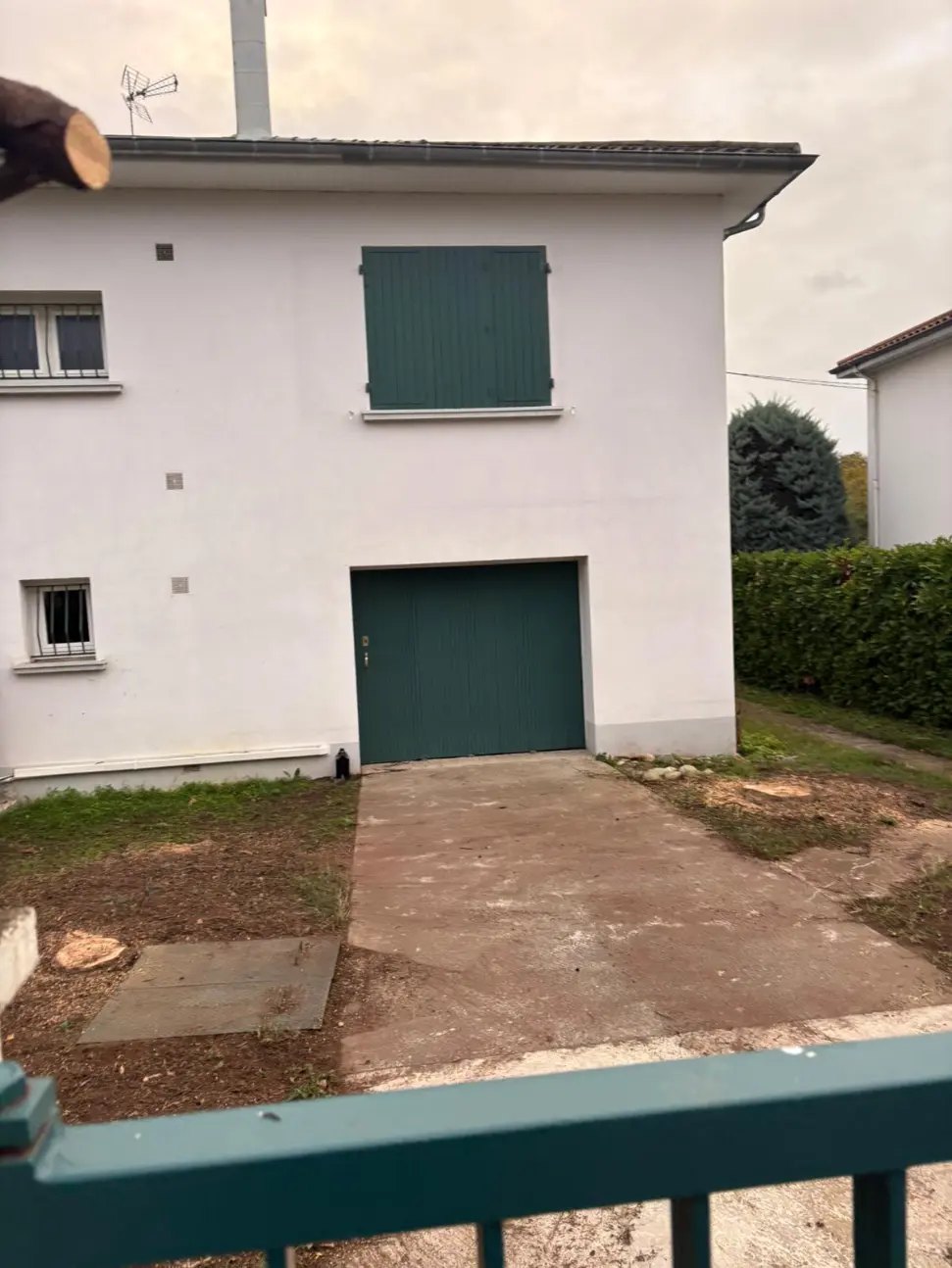 Cours, allées et parkings